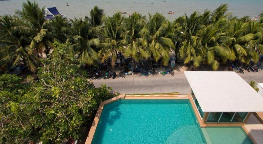 Nana Chat Bangsaen Hotel Si Racha Exterior foto