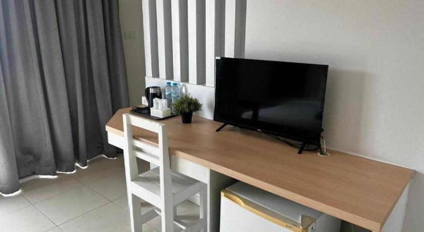 Nana Chat Bangsaen Hotel Si Racha Exterior foto